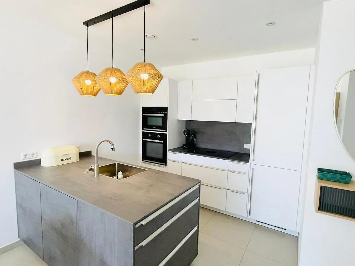 Chic&Elegant 1Br With Terrace&Parking Apartment Luxembourg 0*,  Luxembourg